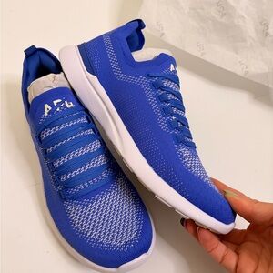 NWT 💙😍👟 APL - TECHLOOM BREEZE IN COBALT - UNISEX MULTIPLE SIZES